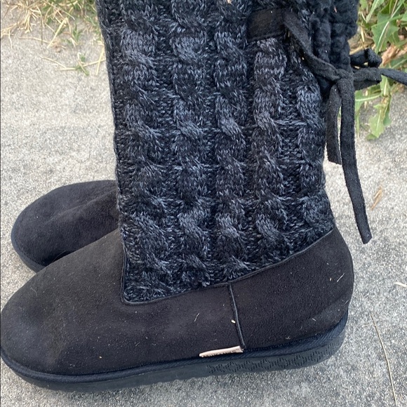 Muk Luks Cozy Black Knit Women's Boots - Picture 3 of 10